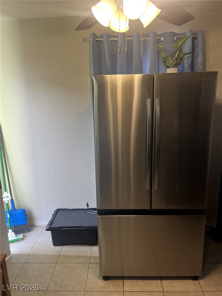 139 Constitution Avenue Henderson, NV 89015 - Photo 6 of 17 Refrigerator