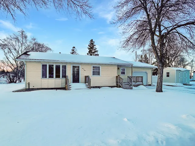 $179,900 | 605 3rd Street Northwest, Wadena, MN 56482