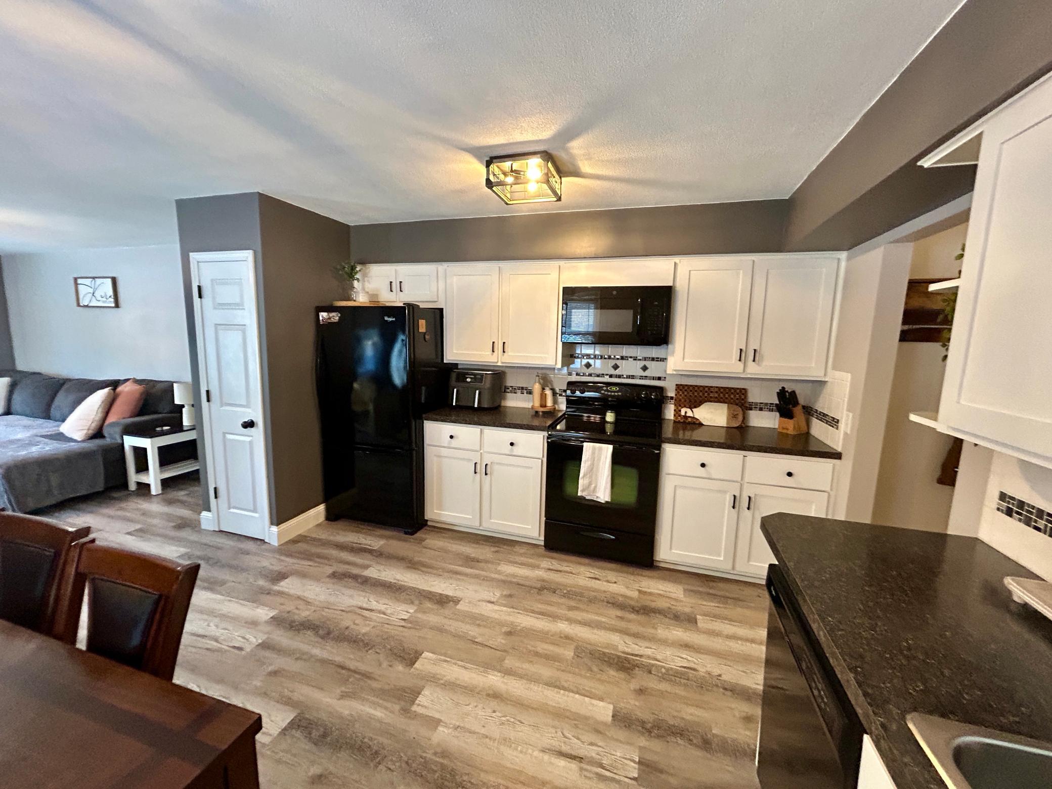 605 3rd Street Northwest Wadena, MN 56482 - Photo 11 of 26