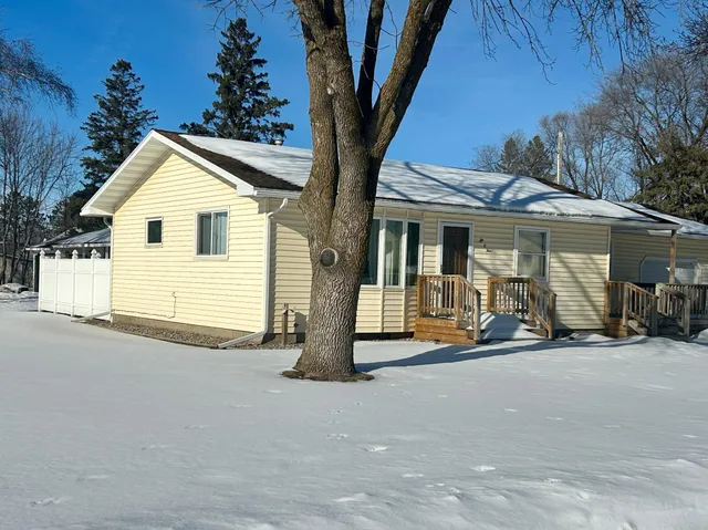 $179,900 | 605 3rd Street Northwest, Wadena, MN 56482
