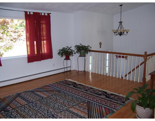 11 Old North Road Hudson, MA 01749 - Photo 6 of 10 Gallery Image 6