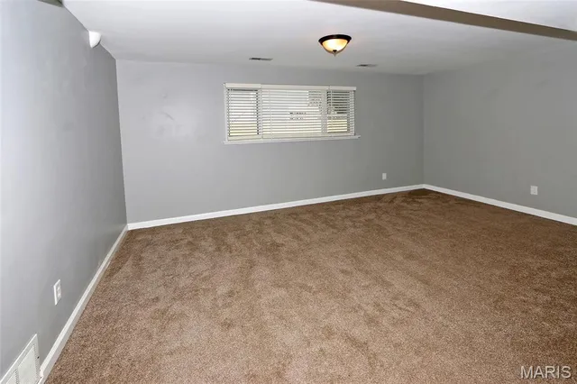 $269,900 | 11947 Glenmar Drive, Maryland Heights, MO 63043