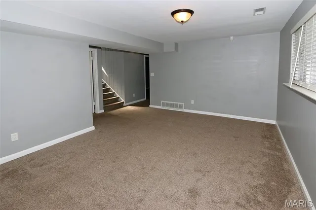 $269,900 | 11947 Glenmar Drive, Maryland Heights, MO 63043