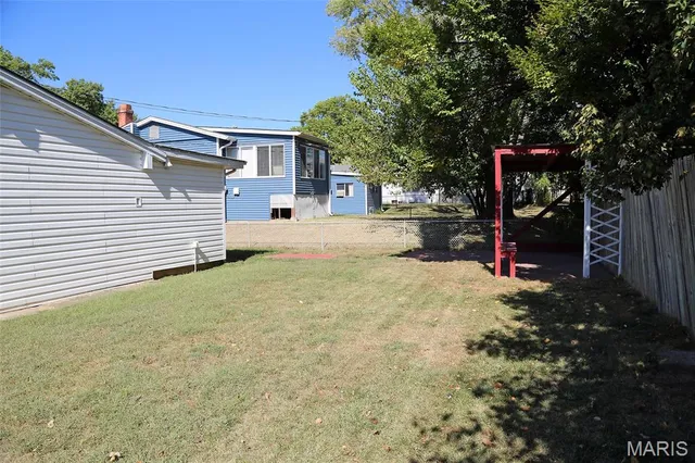 $269,900 | 11947 Glenmar Drive, Maryland Heights, MO 63043