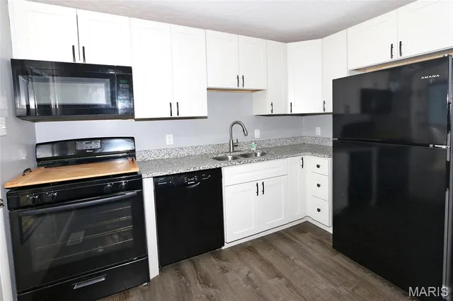 $269,900 | 11947 Glenmar Drive, Maryland Heights, MO 63043