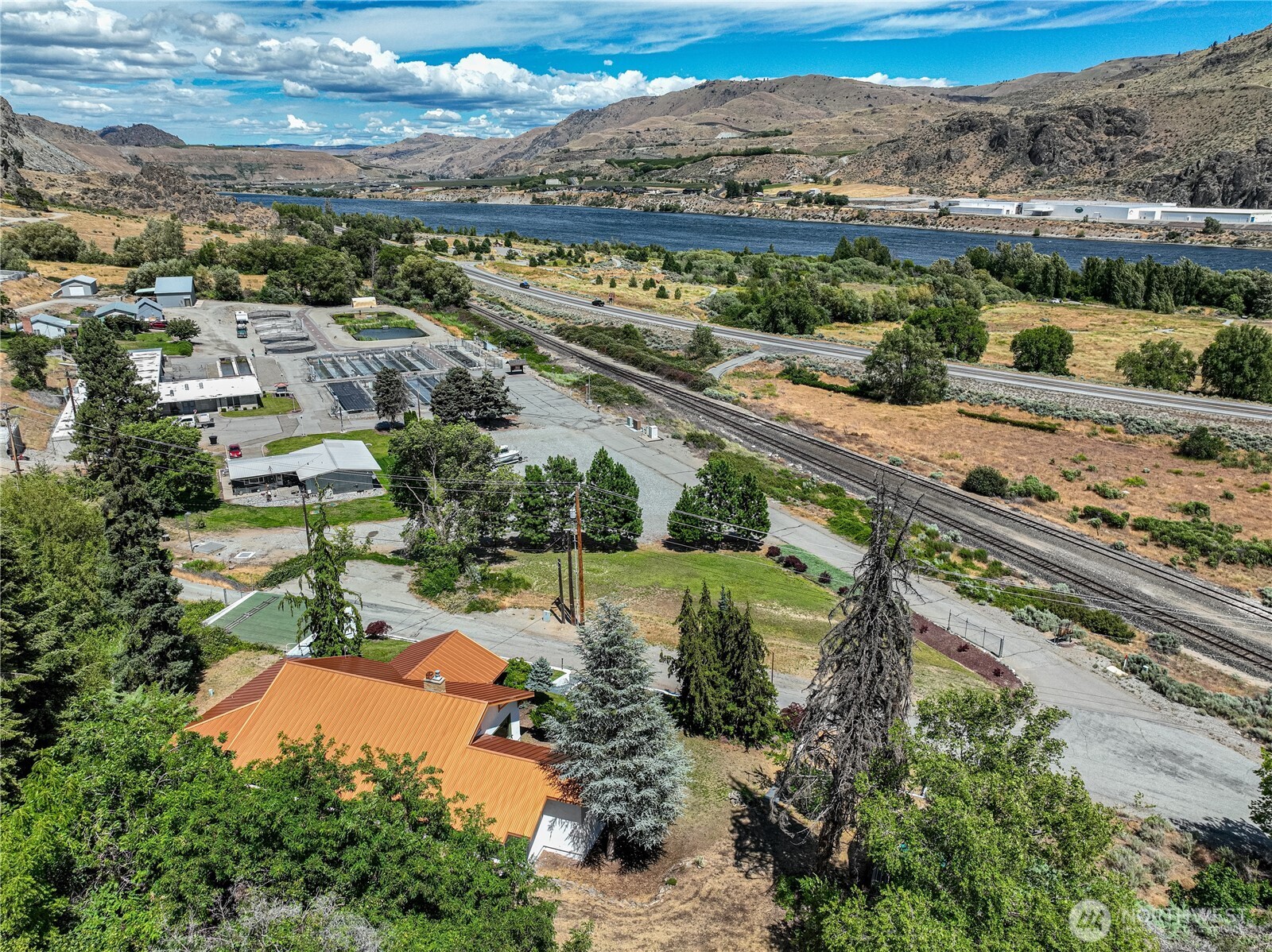 15 Beebe Fish Hatchery Road Chelan, WA 98816 - Photo 6 of 40 a view of a city with a lake