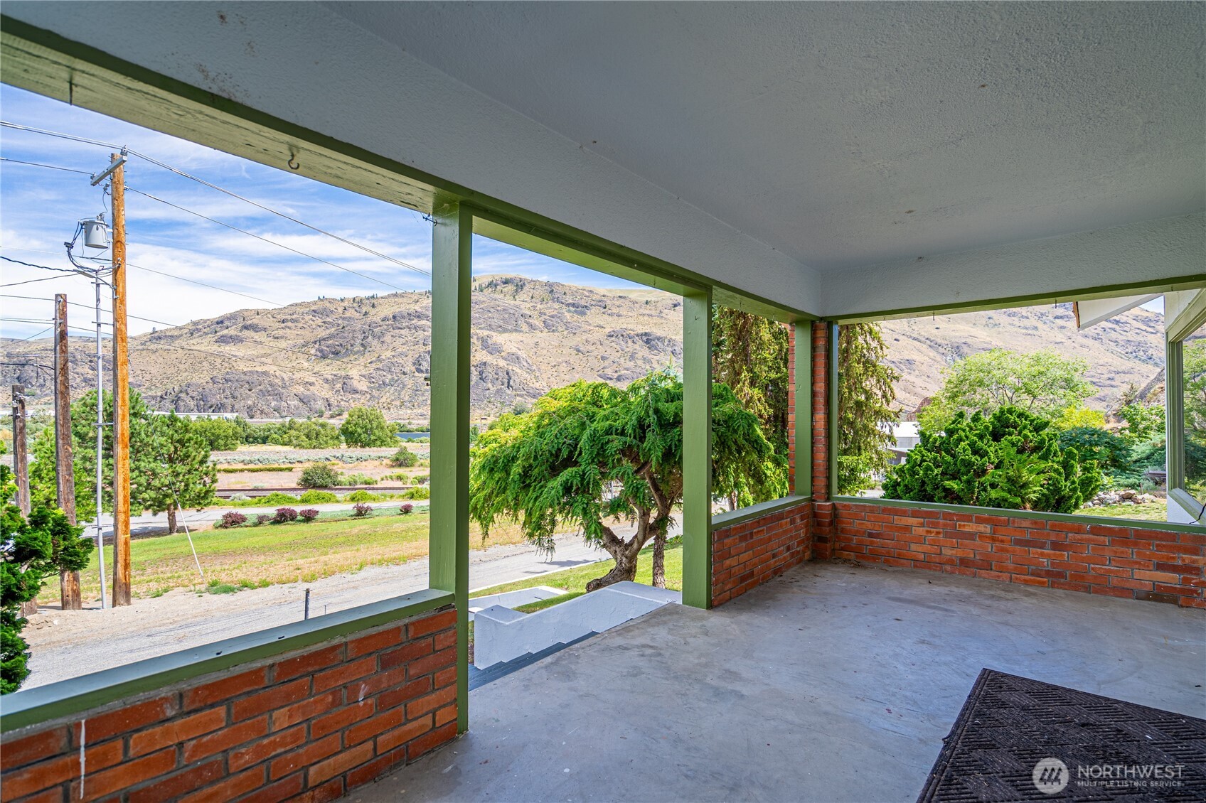 15 Beebe Fish Hatchery Road Chelan, WA 98816 - Photo 7 of 40 a view of a garden from a window