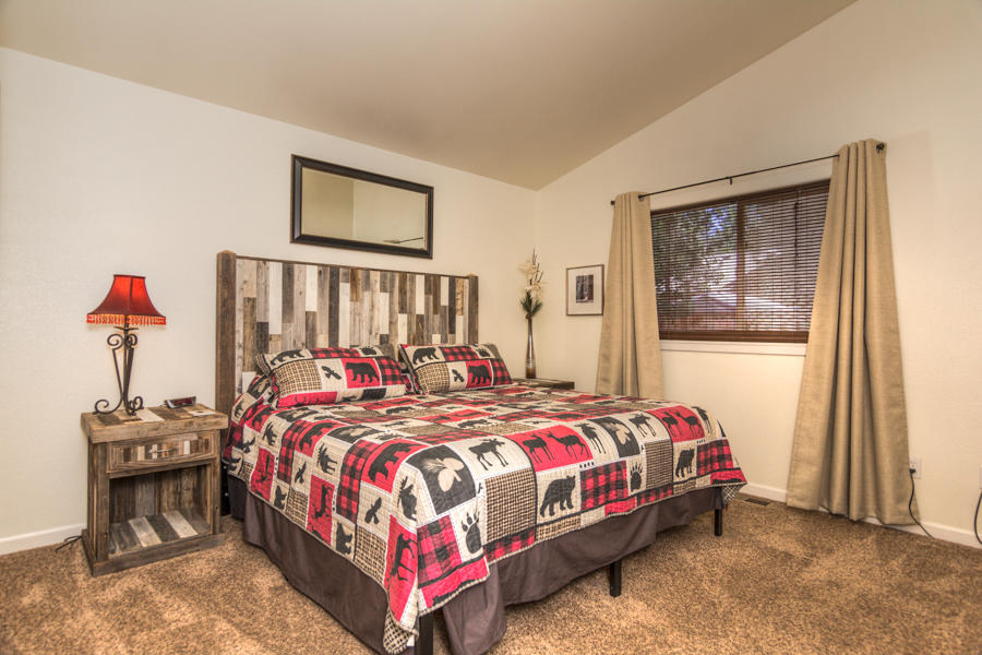 16966 Indio Road Bend, OR 97707 - Photo 11 of 34 Indio Rd 16966 (8 of 35)