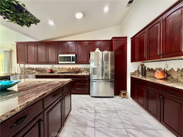 $8,000 | 3585 Ambrose Circle, Corona, CA 92882