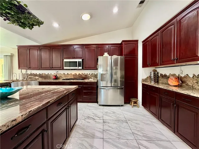 $5,500 | 3585 Ambrose Circle, Corona, CA 92882