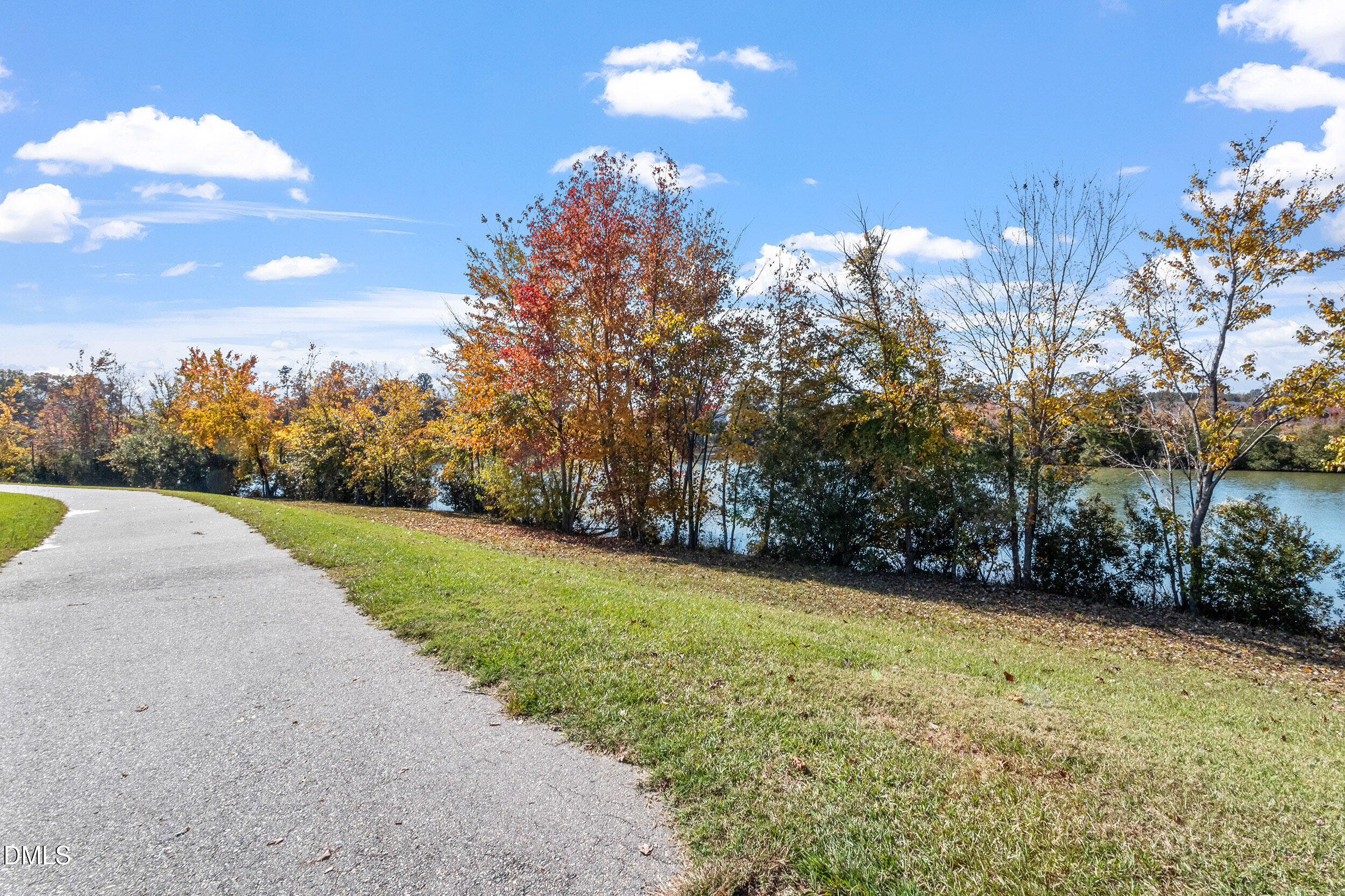 528 Friendship Chapel Road Wake Forest, NC 27587 - Photo 37 of 44 58-Holding Village South Lake NA_12