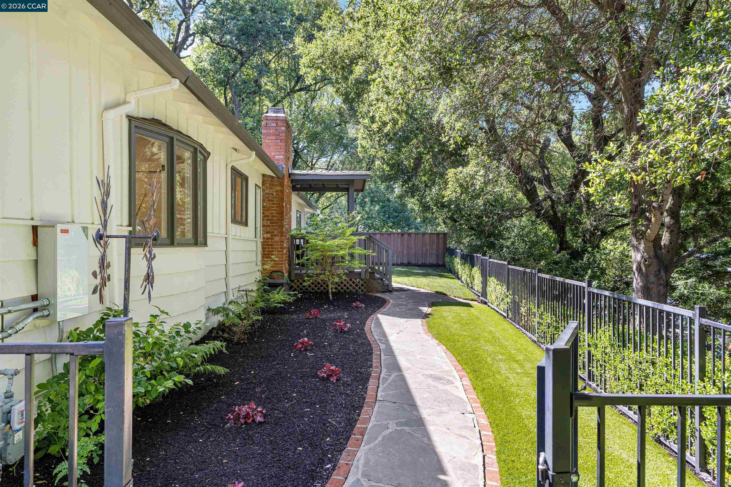 3575 Springhill Road Lafayette, CA 94549 - Photo 3 of 40
