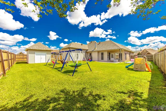 $2,650 | 212 Lansdown Drive, Houma, LA 70360