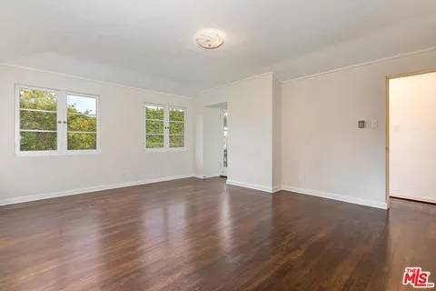 $8,950,000 | 702 North Linden Drive, Beverly Hills, CA 90210