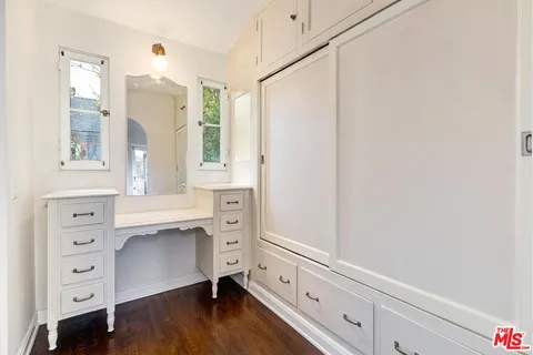 $8,950,000 | 702 North Linden Drive, Beverly Hills, CA 90210