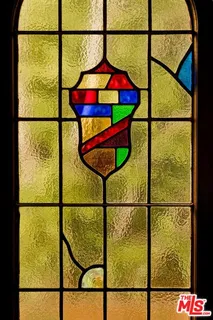 $8,950,000 | 702 North Linden Drive, Beverly Hills, CA 90210