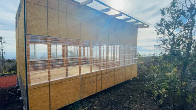 a view of en suite bathroom with a window