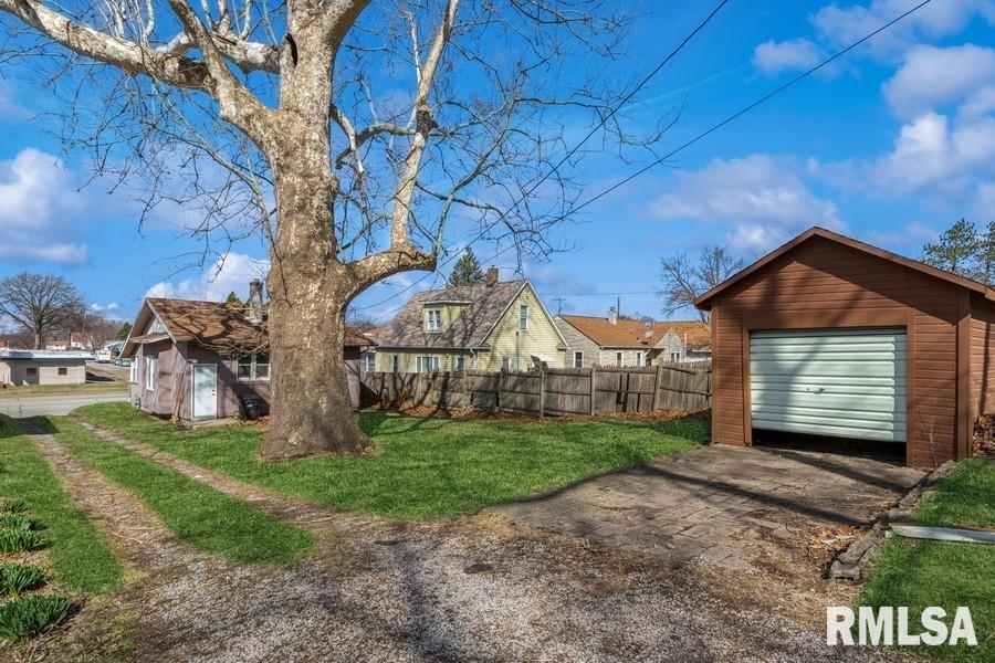4227 11th Street Rock Island, IL 61201 - Photo 4 of 14