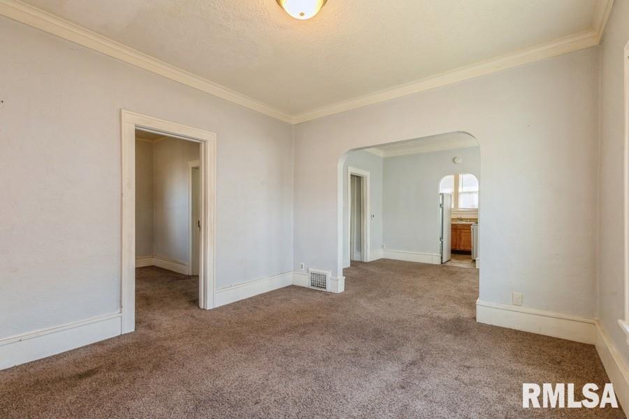 4227 11th Street Rock Island, IL 61201 - Photo 8 of 14