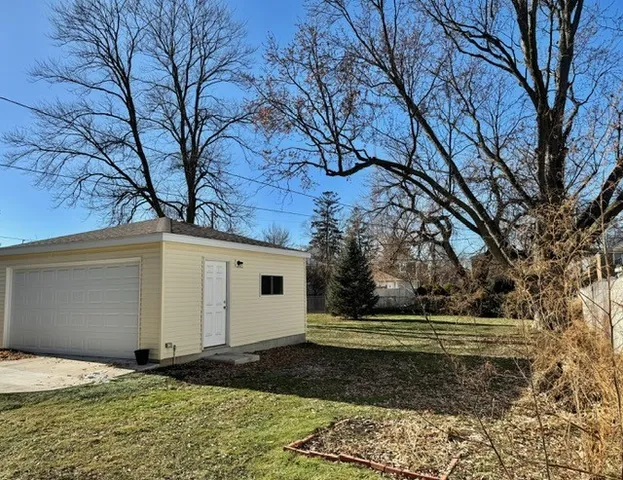 $349,000 | 22 Howard Avenue, Hillside, IL 60162