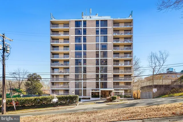 $325,000 | 2100 Washington Avenue, Unit 9B, Silver Spring, MD 20910