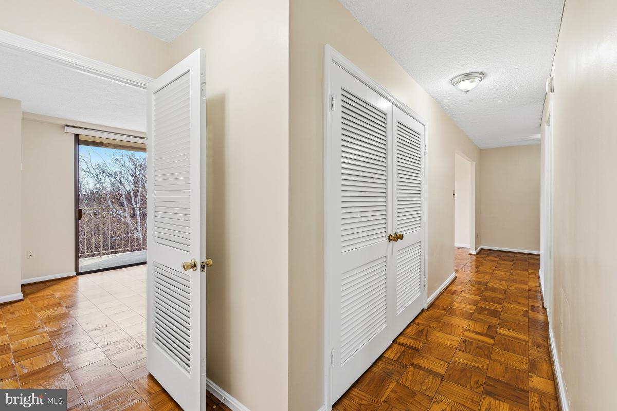 2100 Washington Avenue, Unit 9B Silver Spring, MD 20910 - Photo 19 of 60 Hallway