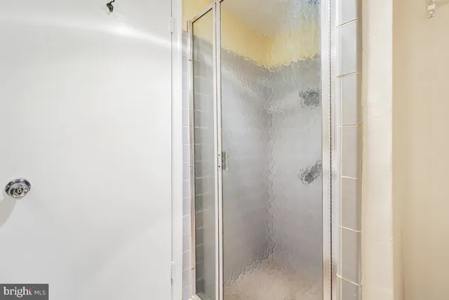 $325,000 | 2100 Washington Avenue, Unit 9B, Silver Spring, MD 20910