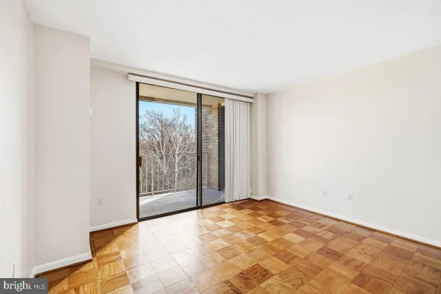 $325,000 | 2100 Washington Avenue, Unit 9B, Silver Spring, MD 20910