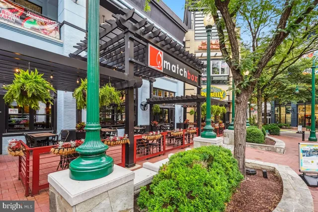 $325,000 | 2100 Washington Avenue, Unit 9B, Silver Spring, MD 20910