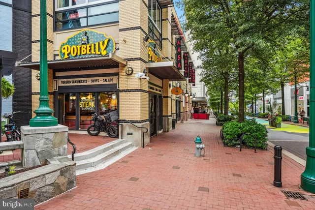 $325,000 | 2100 Washington Avenue, Unit 9B, Silver Spring, MD 20910