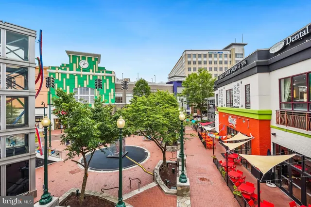 $325,000 | 2100 Washington Avenue, Unit 9B, Silver Spring, MD 20910