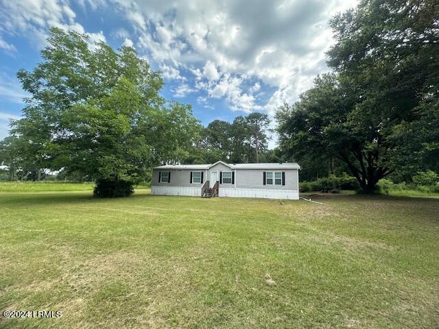 137 Coffin Point Road St. Helena Island, SC 29920 - Photo 6 of 6 Yard2