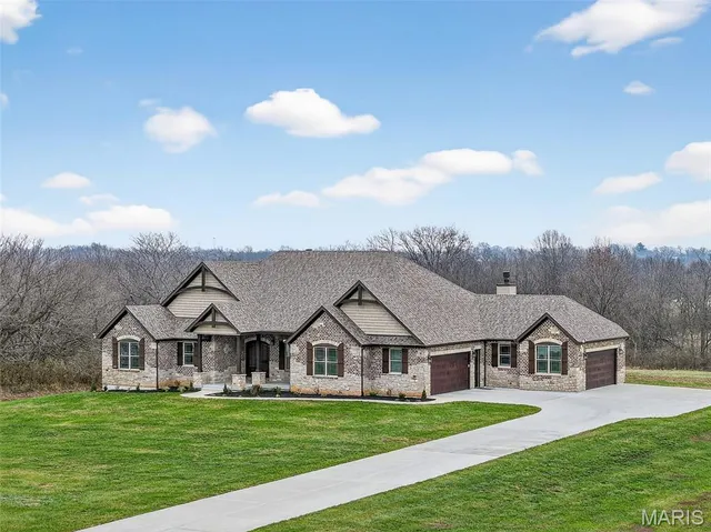 $1,299,000 | 212 Bluegrass Pasture Court, Wentzville, MO 63385