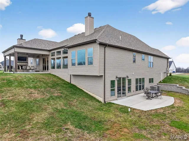 $1,299,000 | 212 Bluegrass Pasture Court, Wentzville, MO 63385