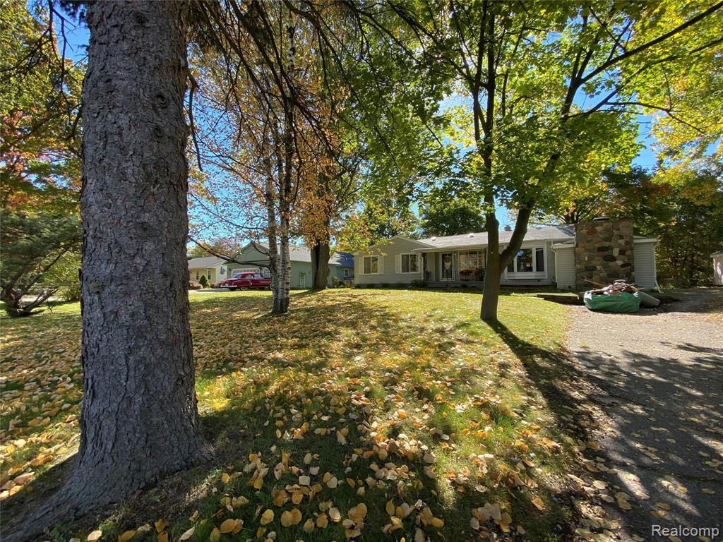 3798 Tienken Road Auburn Hills, MI 48326 - Photo 3 of 23