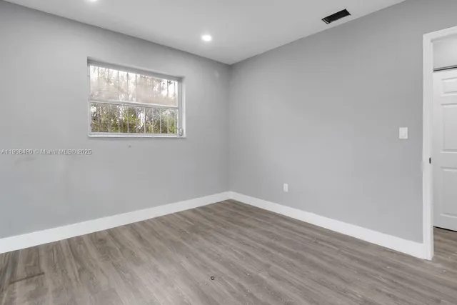 $725,000 | 643-645 Northeast 149th Street, Miami, FL 33162