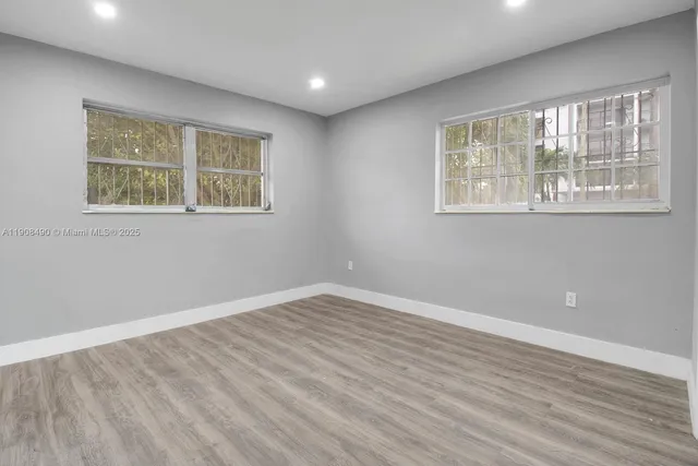 $725,000 | 643-645 Northeast 149th Street, Miami, FL 33162