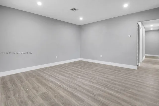 $725,000 | 643-645 Northeast 149th Street, Miami, FL 33162