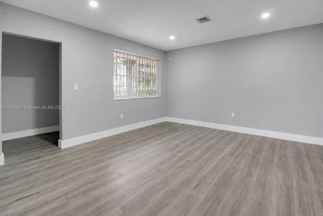 $725,000 | 643-645 Northeast 149th Street, Miami, FL 33162