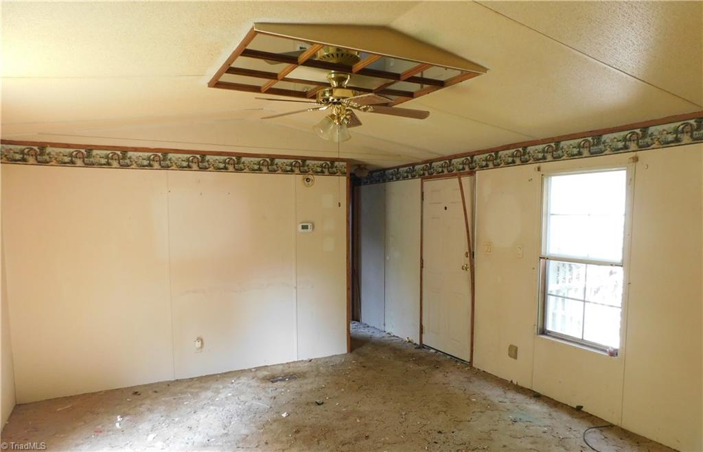 4493 Pine Hall Road Walkertown, NC 27051 - Photo 5 of 22 Gallery Image 5