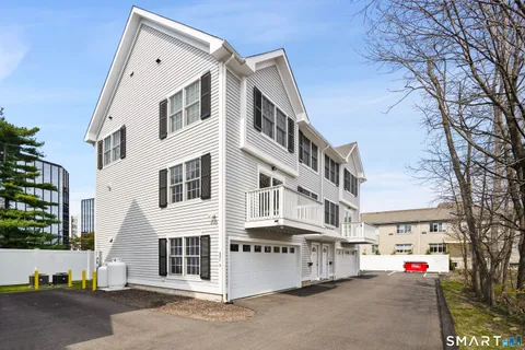 $2,495,000 | 24 Hoyt Street, Stamford, CT 06905