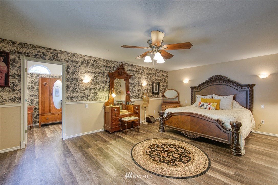 26736 Northwest Lofall Road Poulsbo, WA 98370 - Photo 15 of 39 Gallery Image 15
