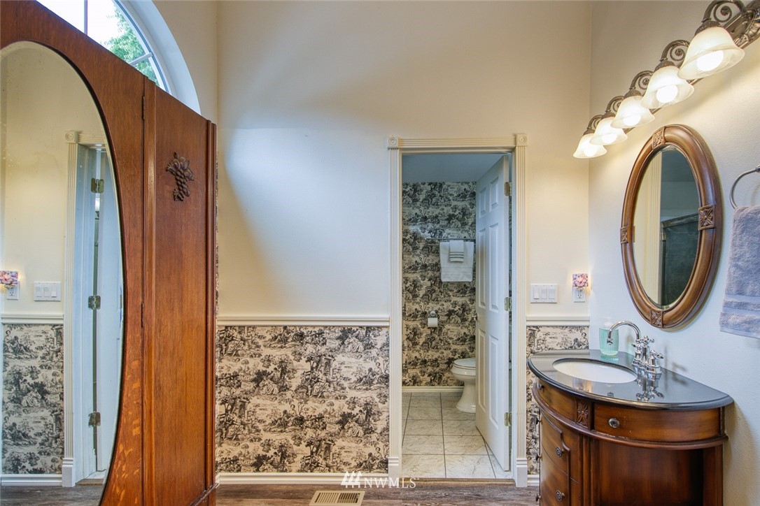 26736 Northwest Lofall Road Poulsbo, WA 98370 - Photo 19 of 39 Gallery Image 19