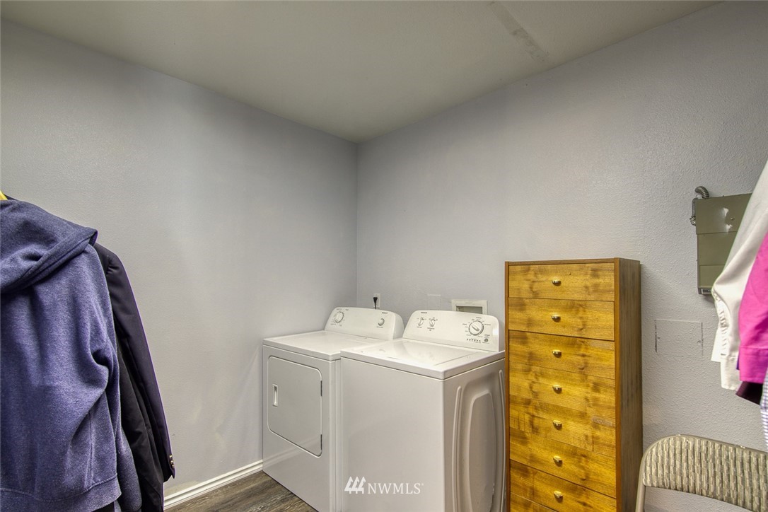 26736 Northwest Lofall Road Poulsbo, WA 98370 - Photo 21 of 39 Gallery Image 21