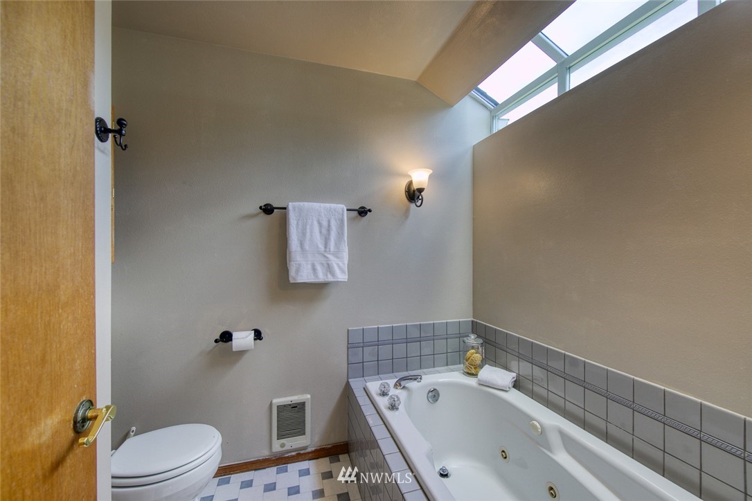 26736 Northwest Lofall Road Poulsbo, WA 98370 - Photo 25 of 39 Gallery Image 25