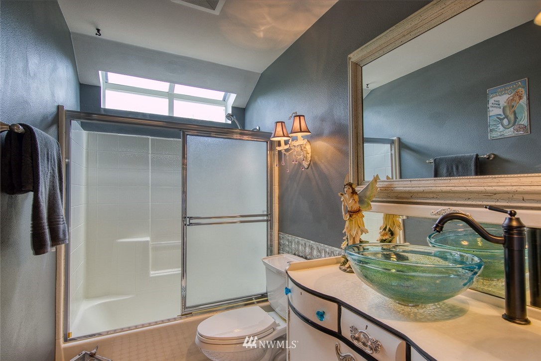 26736 Northwest Lofall Road Poulsbo, WA 98370 - Photo 26 of 39 Gallery Image 26