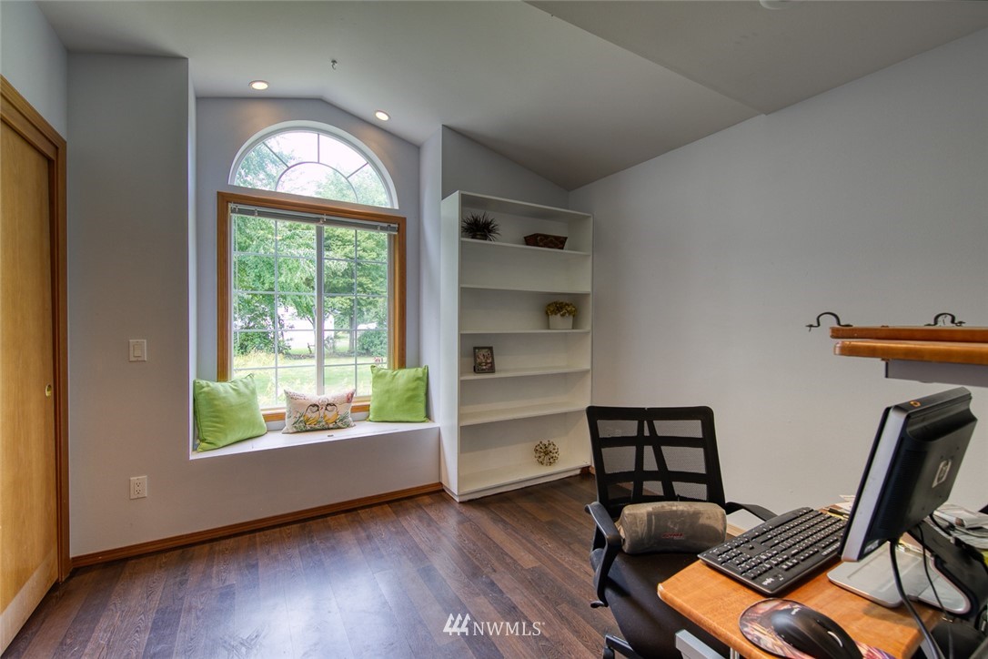 26736 Northwest Lofall Road Poulsbo, WA 98370 - Photo 27 of 39 Gallery Image 27