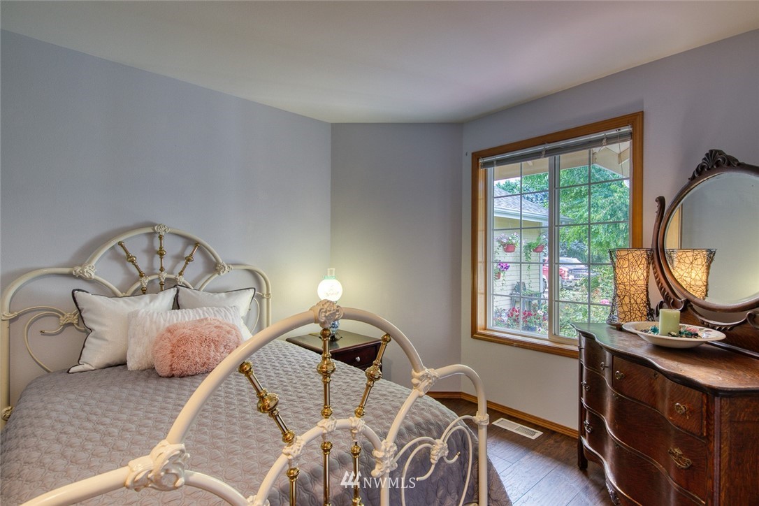 26736 Northwest Lofall Road Poulsbo, WA 98370 - Photo 28 of 39 Gallery Image 28