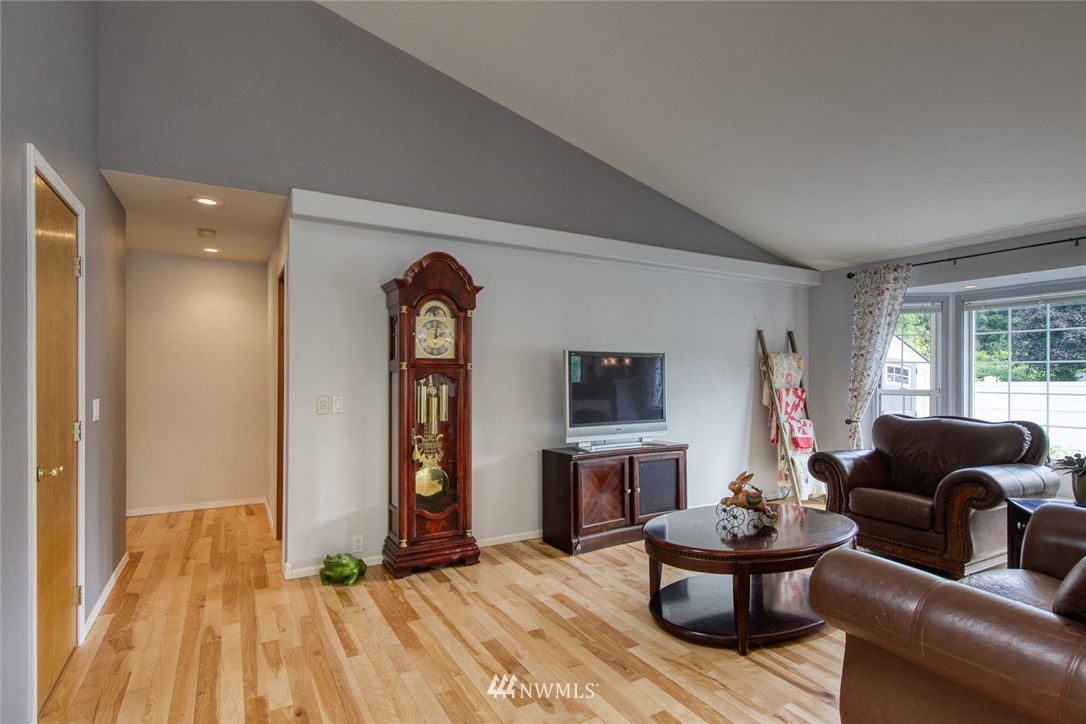 26736 Northwest Lofall Road Poulsbo, WA 98370 - Photo 5 of 39 Gallery Image 5
