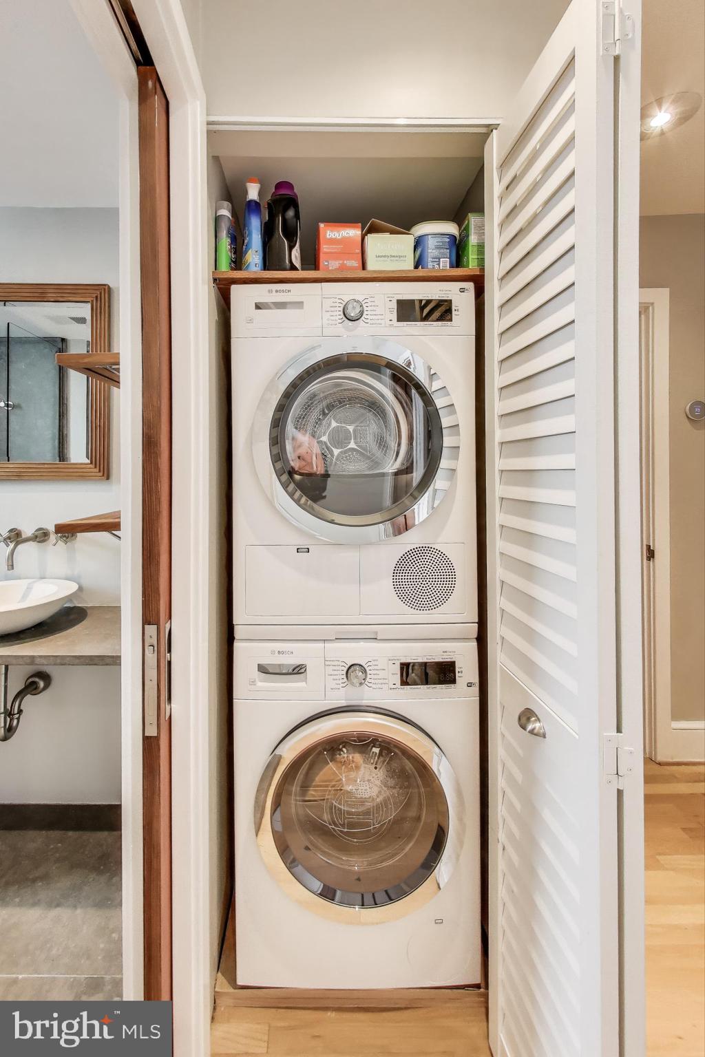 2370 Champlain Street Northwest, Unit 34 Washington, DC 20009 - Photo 24 of 33 a utility room with dryer and washer